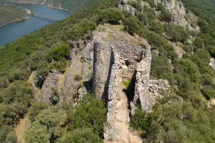 castillo monfrague