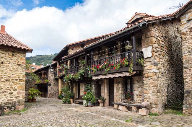 Barcena mayor Cantabria