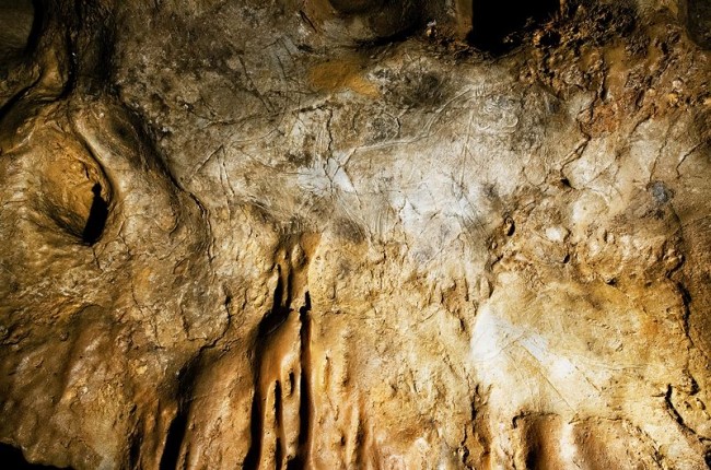 Cueva Hornos de la Peña Cantabria