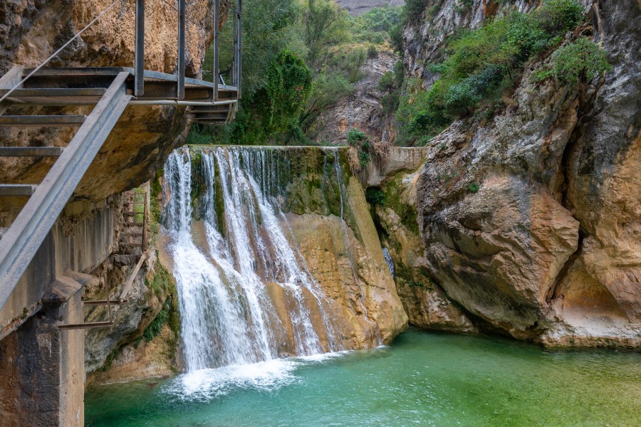 cascada pasarelas de alquezar