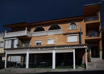 Hostal y Apartamentos Rurales La Bellosina