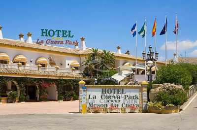 Hotel La Cueva Park