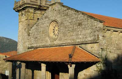 Iglesia de San Pedro de Muros