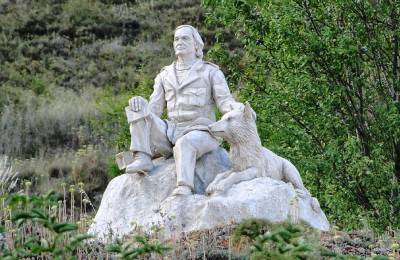 Monumento a Félix Rodriguez de la Fuente