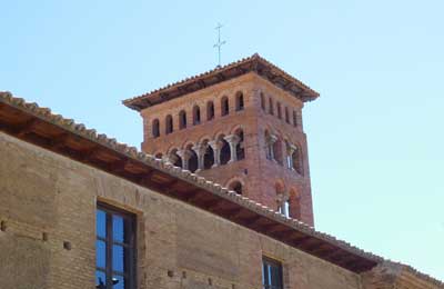 Iglesia de San Tirso