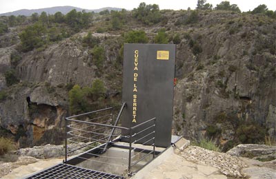 Cueva de La Serreta