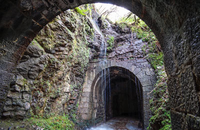 Antiguos túneles mineros - Monte Alén